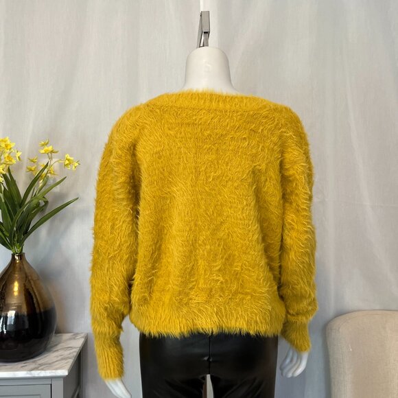 Yellow Mustard Cropped Long Sleeves Cardigan, Mohair/Faux Fur Chunky Soft Cozy - Picture 3 of 11
